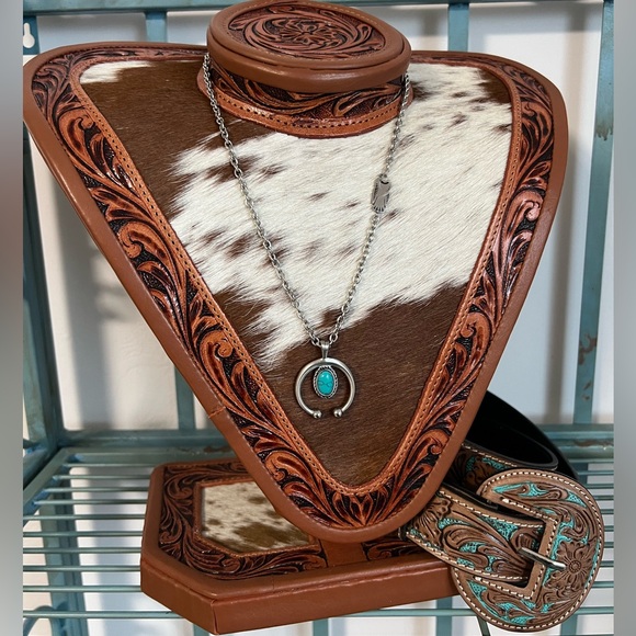 New Genuine Stainless Steel Western Faux Turquoise Naja Silver Boho Necklace - Picture 2 of 7